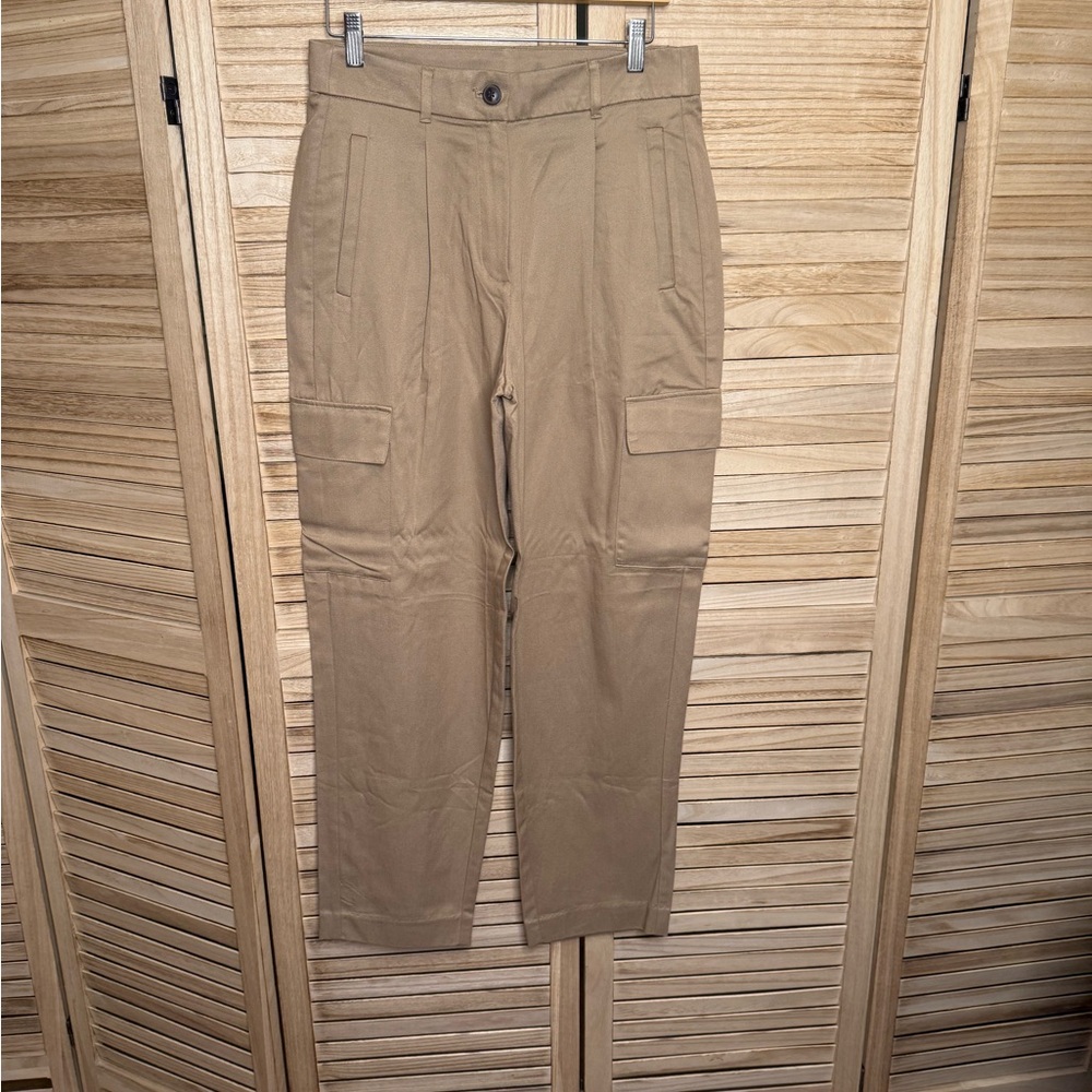 Old Navy Women's Tan Cargo Pants